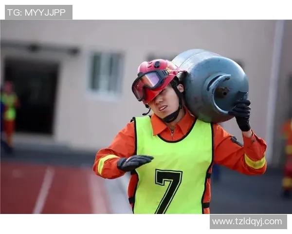 高尔夫球赛激烈角逐赛场内外精彩纷呈选手拼搏展现风采 高尔夫球赛激烈角逐赛场内外精彩纷呈选手拼搏展现风采